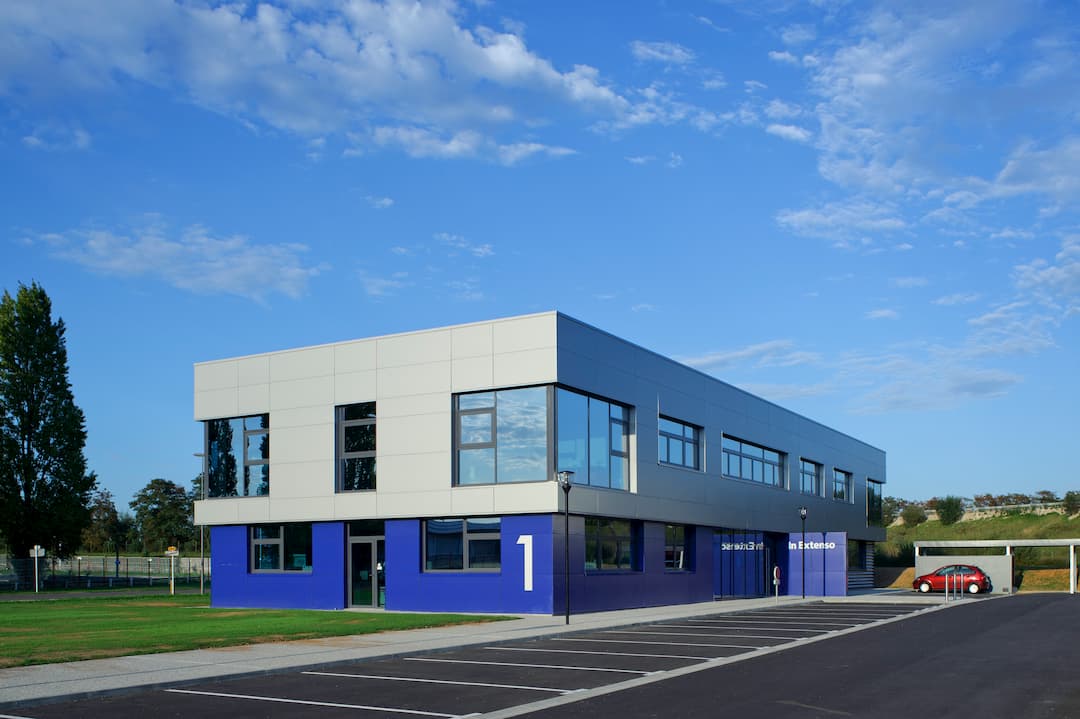 Construction d'un bâtiment de bureaux en béton armé pour In Extenso à Chartres